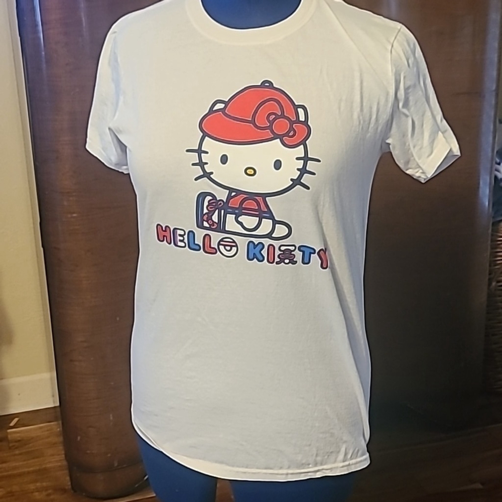Hello Kitty women's sz M. (#1058) short sleeve tee.